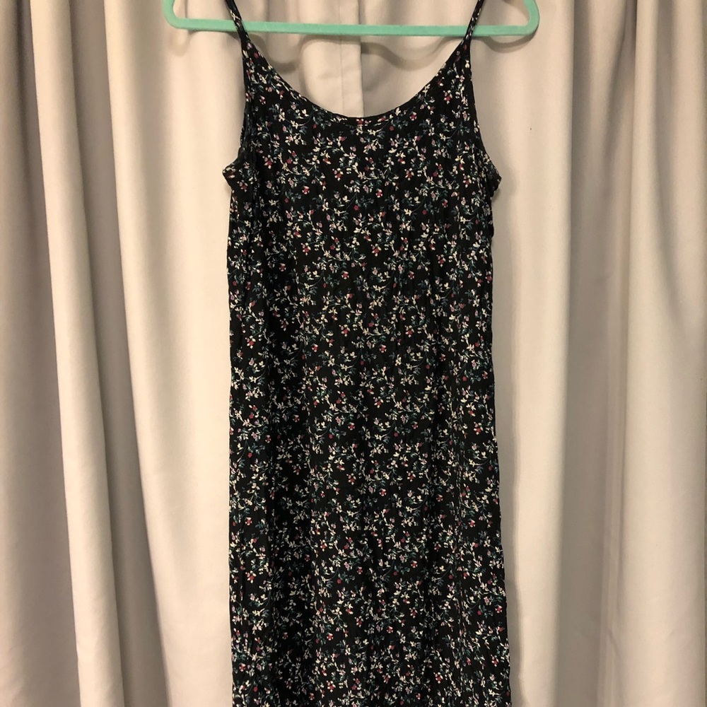 ~Vintage~ 90’s Black Floral Shift Dress